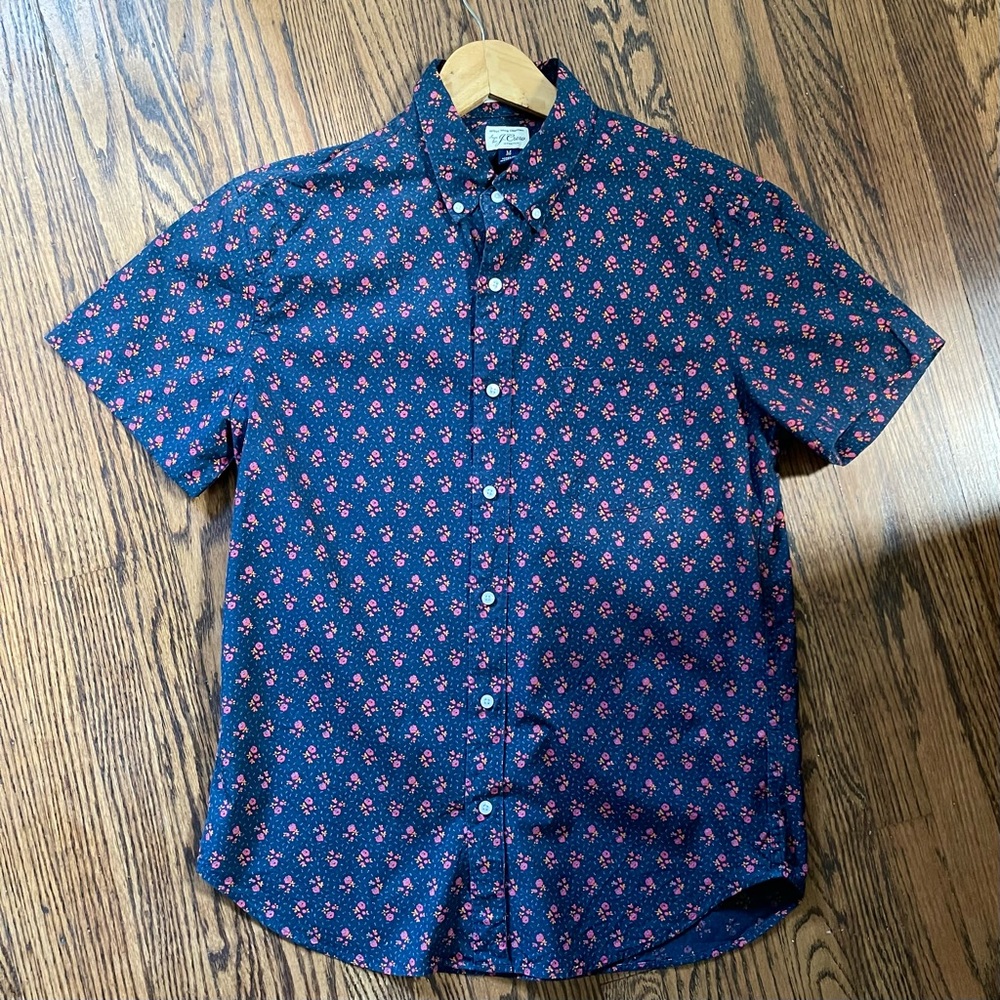 J Crew Men's size M short sleeve button up dress shirt navy and floral print